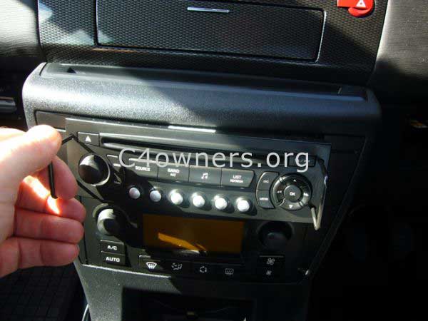 Faq : 12 : Add Ipod Or Mp3 Input To My C4 Rd4 Radio Using The Auxiliary Input Cable 9706Ag Kit? - C4 - Ds4 Owners