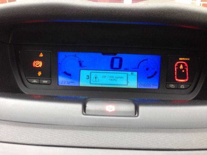 Forums / C4 Picasso Problems and issues / ESP/ASR Faulty braking system...please help C4 DS4