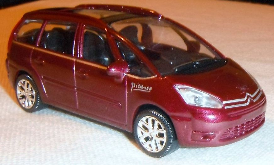 Forums / C4 Picasso and Grand Picasso General questions / Citroën Scale ...